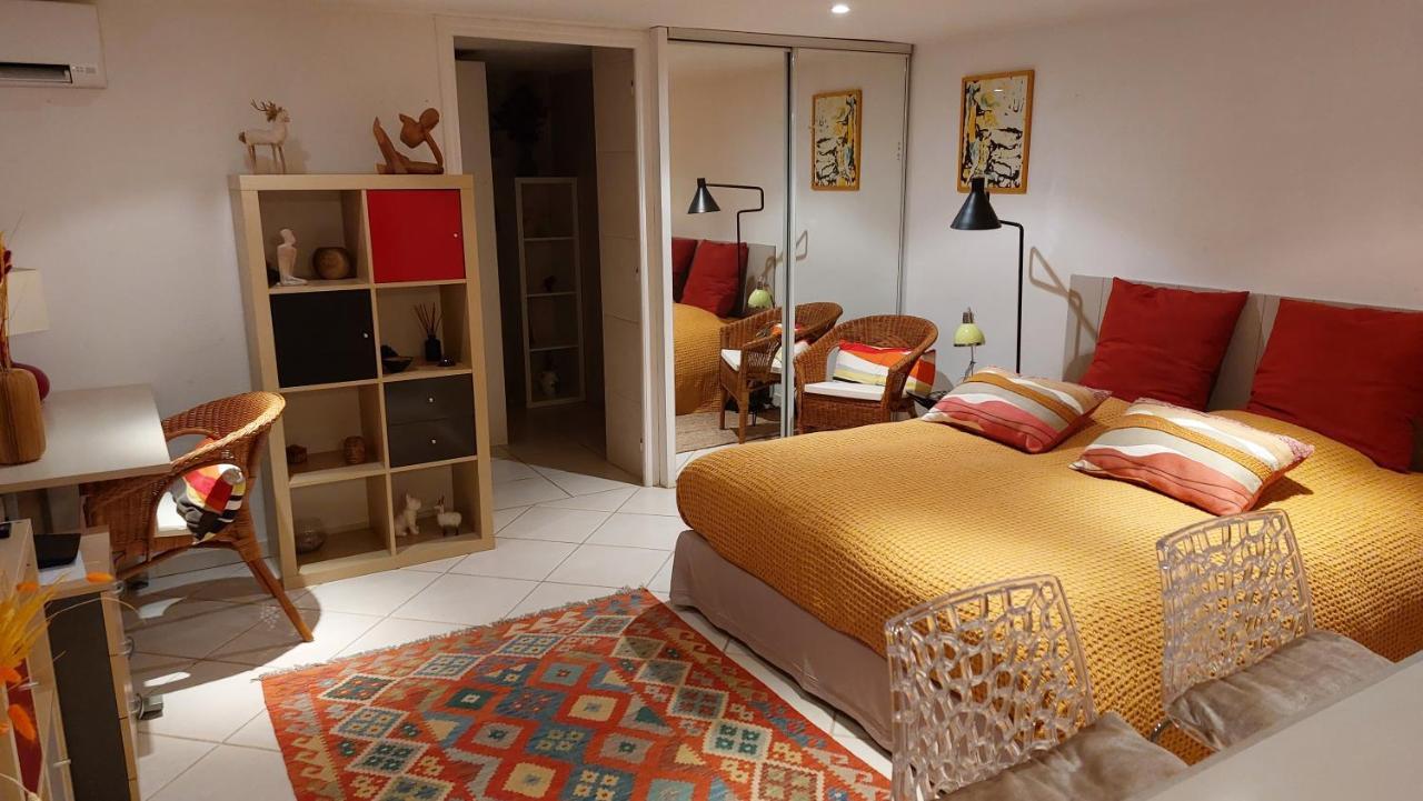Studio Independant Pres Du Centre Ville Nîmes Kültér fotó